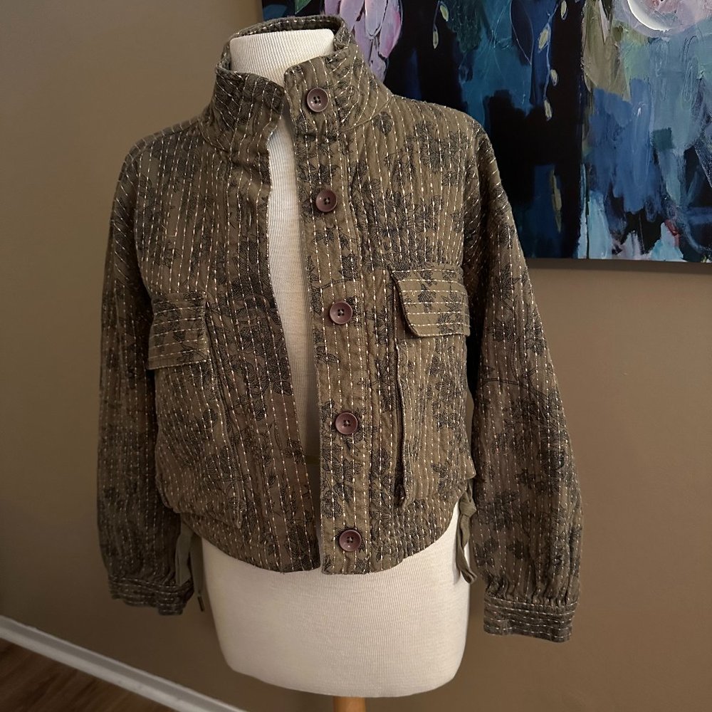 Urban Outfitters Kimchi Blue Quilted Olive Jacket Size XS